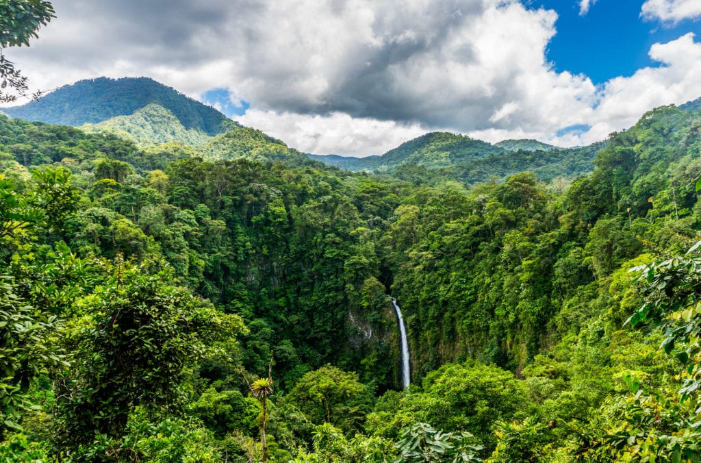 Solo travel and adventure in Costa Rica