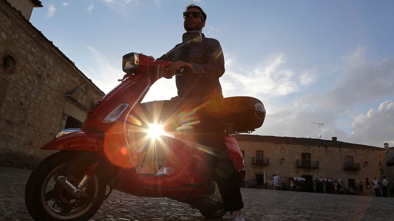 Flash Pack's Vespa group holiday