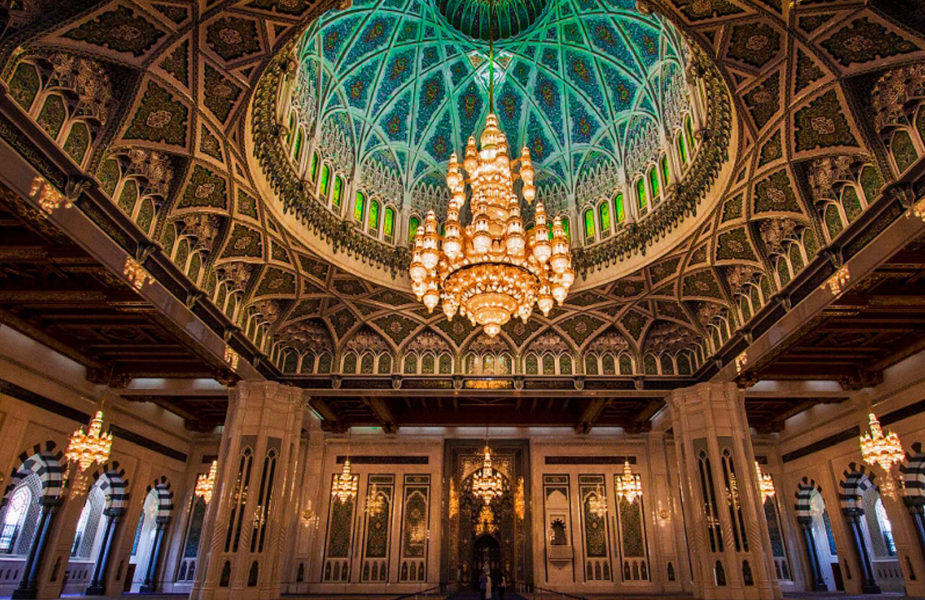 Sultan Qaboos Grand Mosque ceiling