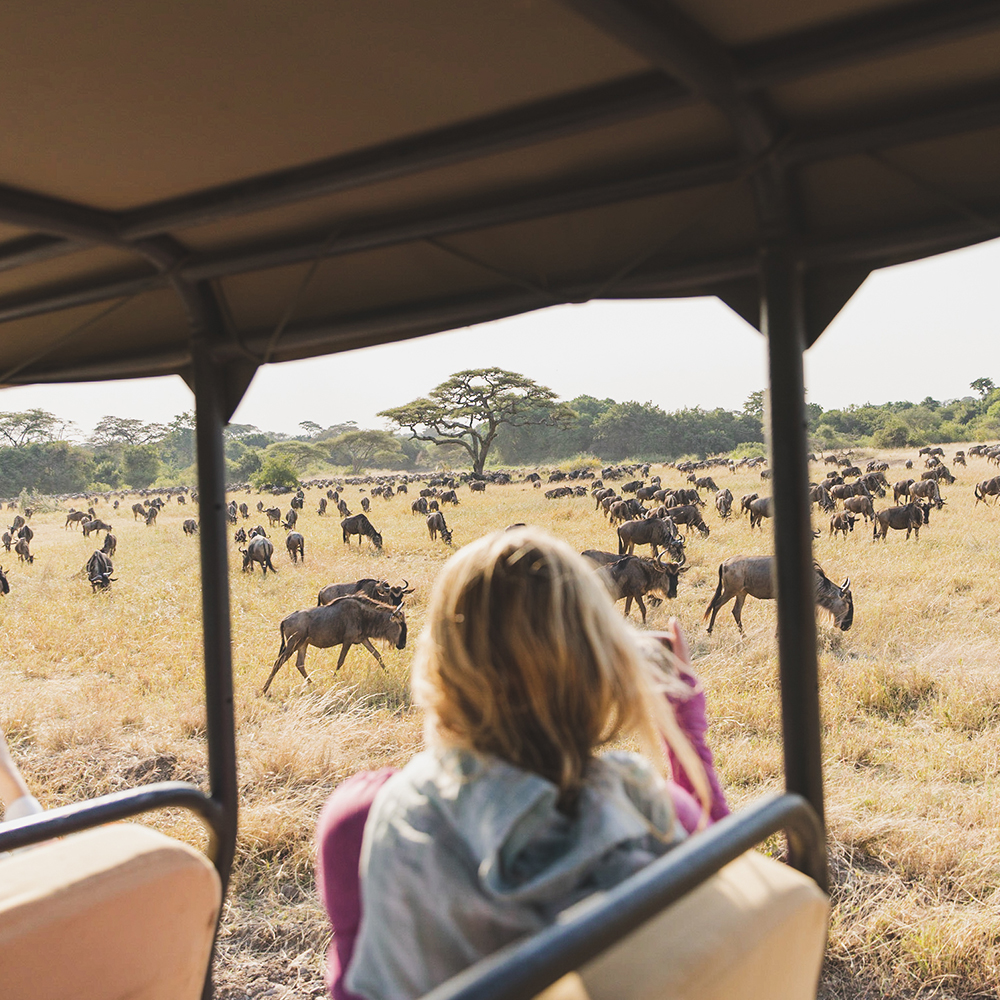 Flash Pack | Vacations For Solo Travelers In Their 30s & 40s