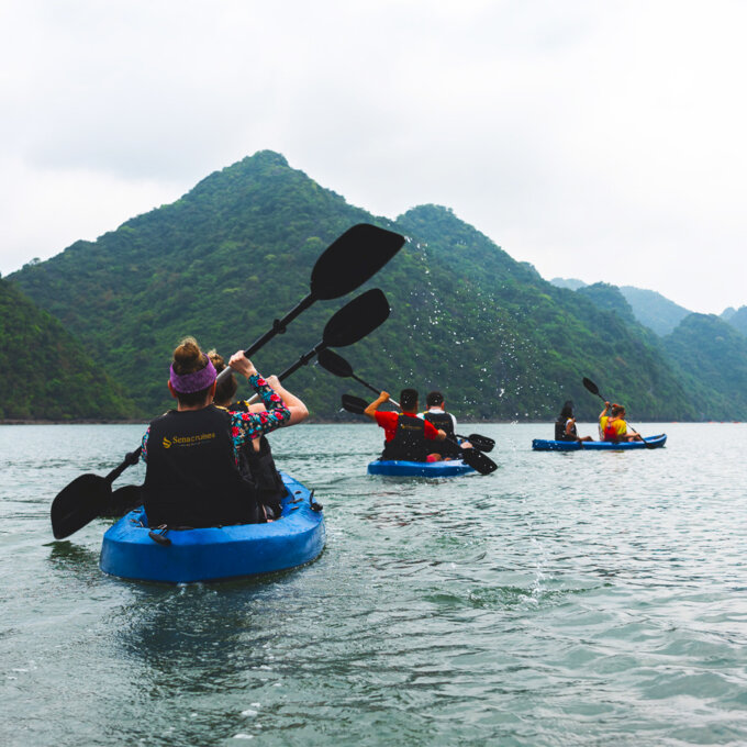 Flash Pack | Vacations For Solo Travelers In Their 30s & 40s