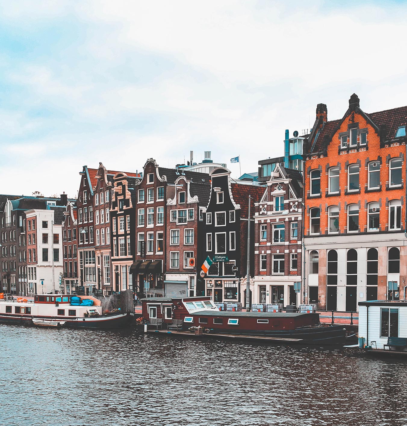 Historical secrets & urban charms in Amsterdam