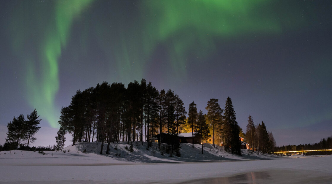 https://www.flashpack.com/wp-content/uploads/2023/09/Northern-lights-at-night-in-finland.jpg