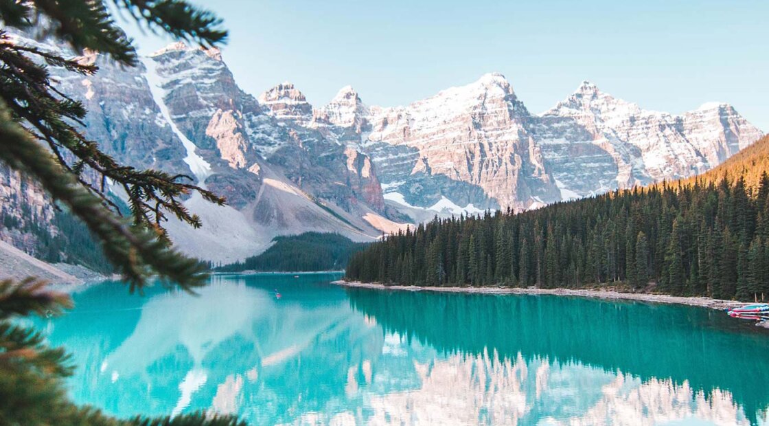 Unforgettable Experiences: Why Canadians Need to Visit India - Vibrant City Life