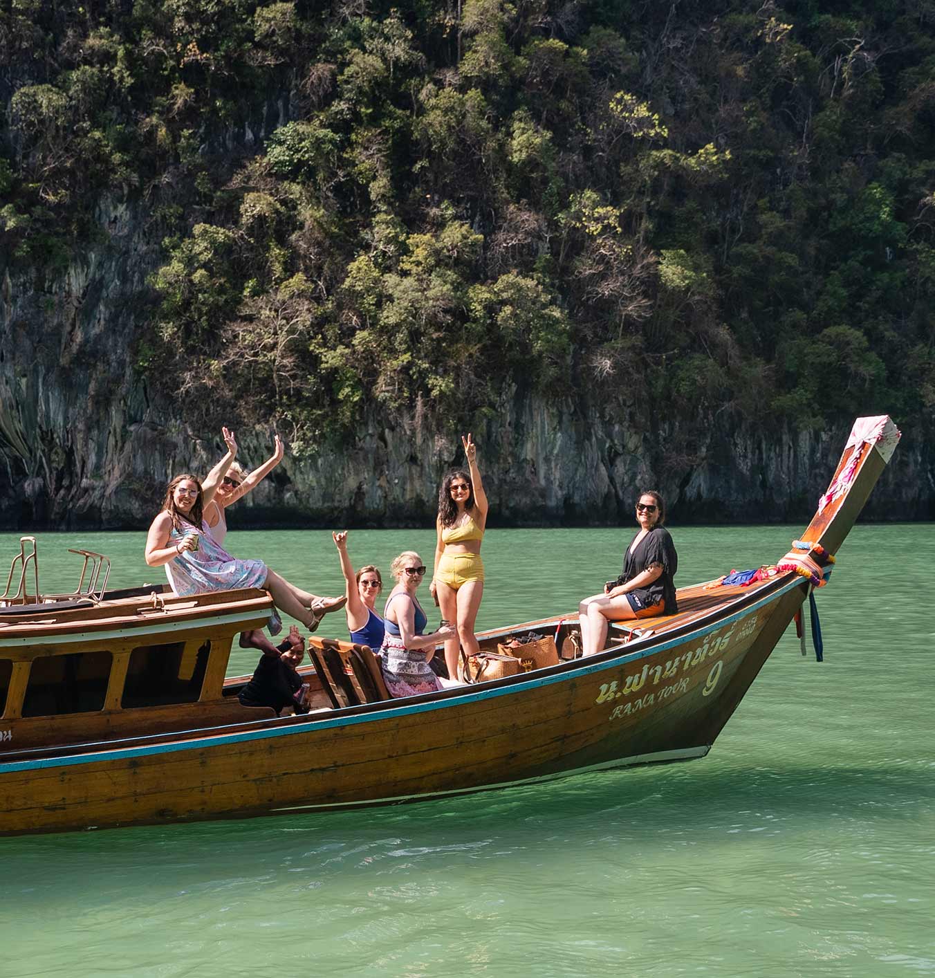 10 Best Group Travel Companies for Millennials in 2025/2026